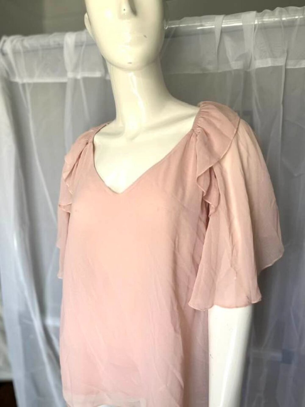 Neiman Marcus Feminine Pale Pink Ruffle Flutter Sleeve Lined Blouse S-M